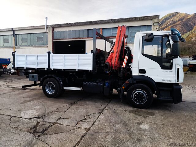 Macara montată pe camion Iveco EuroCargo 140-250