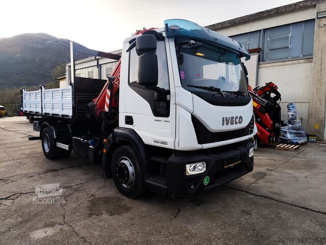 Macara montată pe camion Iveco EuroCargo 140-250