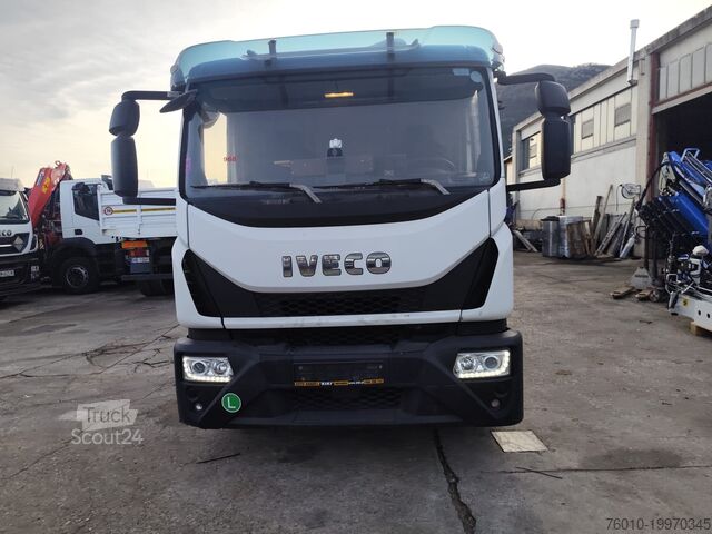 Macara montată pe camion Iveco EuroCargo 140-250