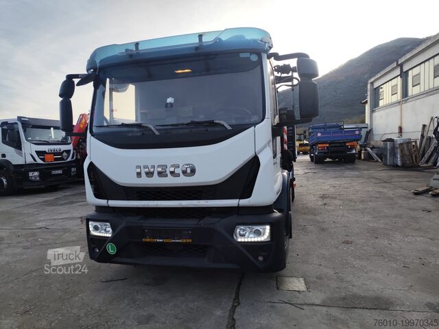 Macara montată pe camion Iveco EuroCargo 140-250