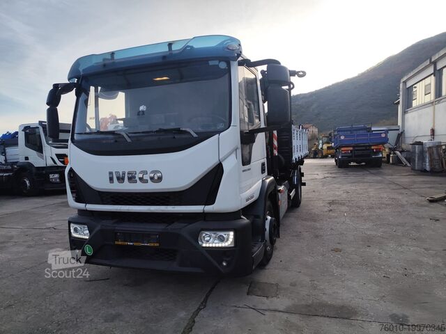 Macara montată pe camion Iveco EuroCargo 140-250