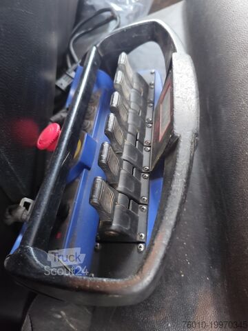 Macara montată pe camion Iveco EuroCargo 140-250