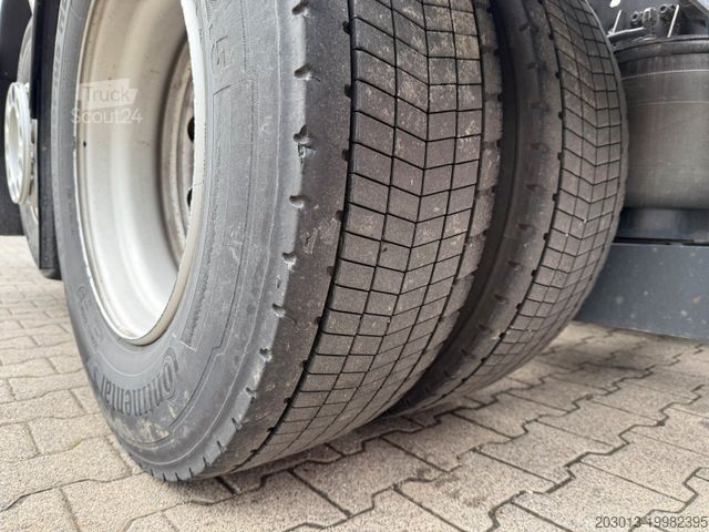 Вантажівка зі змінною надбудовою MERCEDES-BENZ ACTROS 2543 6x2 Wechselaufbau BDF AHK 2 Betten