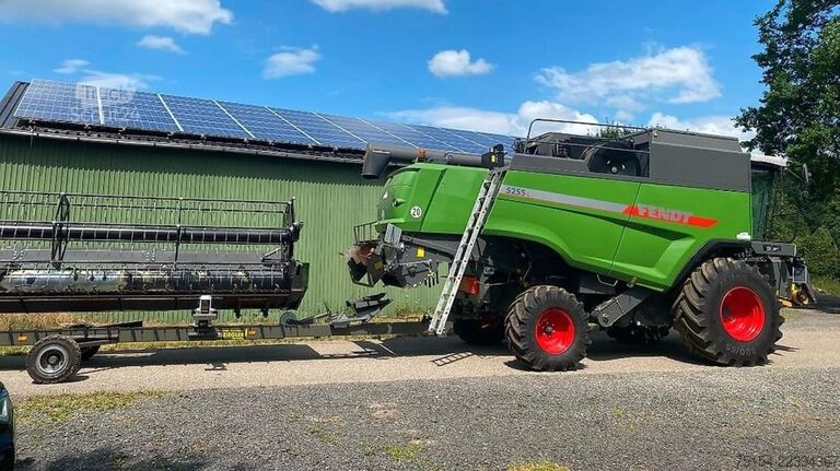 Зерноуборочный комбайн Fendt 5255 L