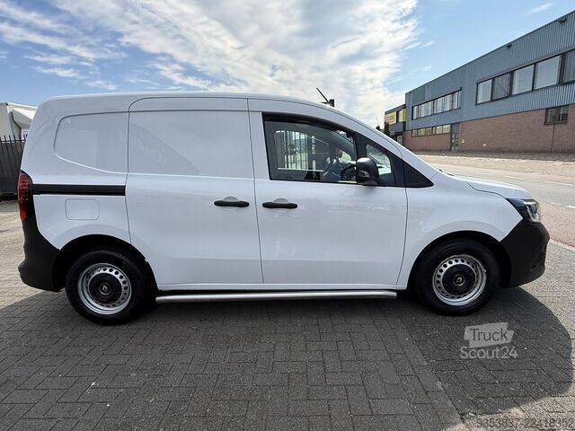 Korkeakattoinen farmari Renault Kangoo 1.5 Blue dCi 75 Comfort L1