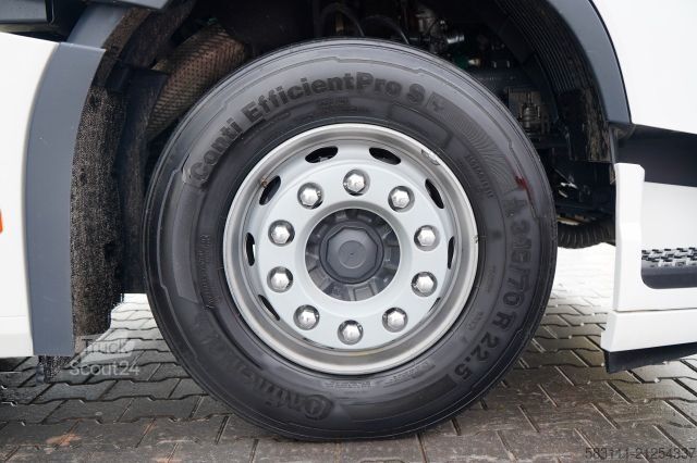 Standardowy ciągnik siodłowy VOLVO FH 460 / I-PARK COOL / I-SAVE /  TV / 