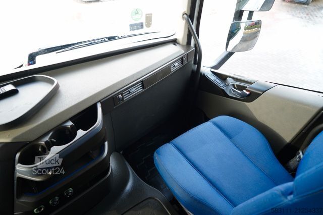 Standardowy ciągnik siodłowy VOLVO FH 460 / I-PARK COOL / I-SAVE /  TV / 