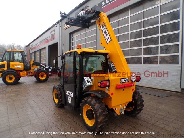 Teleszkópos rakodó JCB 514-40 NEU