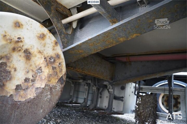 куфар Ekeri 3-Axle Trailer – Refrigeration Unit Not Working