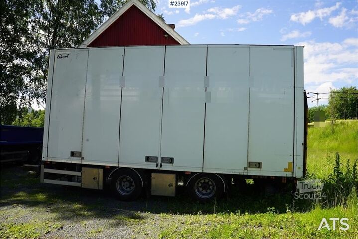 куфар Ekeri 2-Axle Box Trailer with Tail Lift and Full Side Op