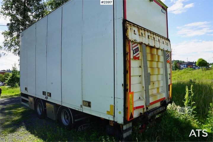 куфар Ekeri 2-Axle Box Trailer with Tail Lift and Full Side Op