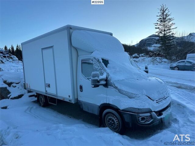 куфар Iveco Daily box truck w/ lift and 2 sets of tires – Will