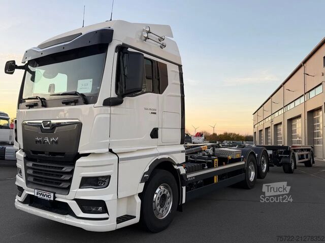 Hakenarmsystem MAN TGX 26.520 6x2 LL Abroller Hyva Titanium