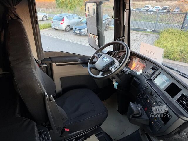 Hakenarmsystem MAN TGX 26.520 6x2 LL Abroller Hyva Titanium