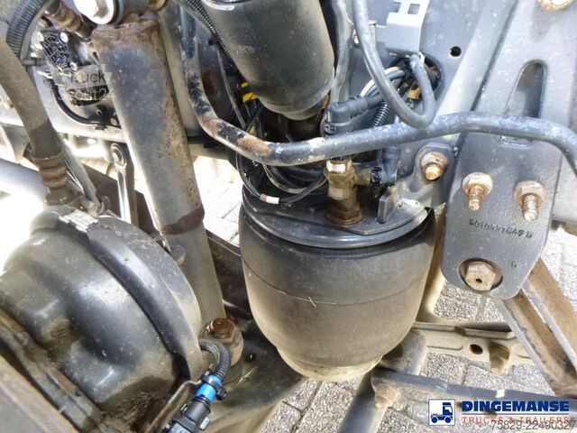 Autocisterna Renault Premium 270.19 4x2 fuel tank 13.7 m3 / 4 comp