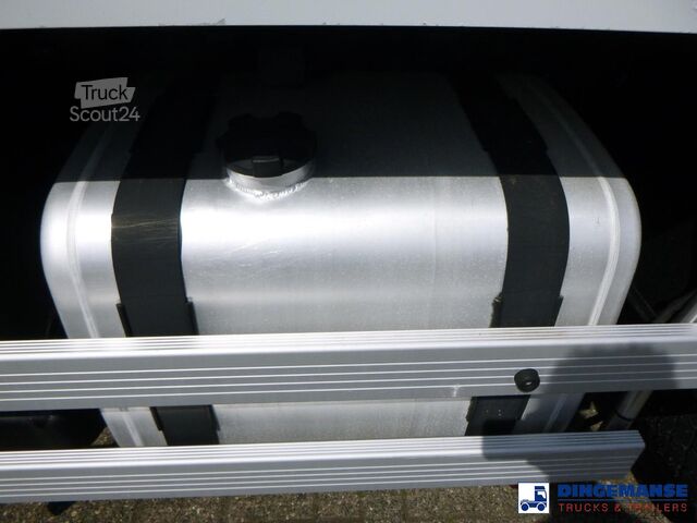 Autocisterna Renault Premium 270.19 4x2 fuel tank 13.7 m3 / 4 comp