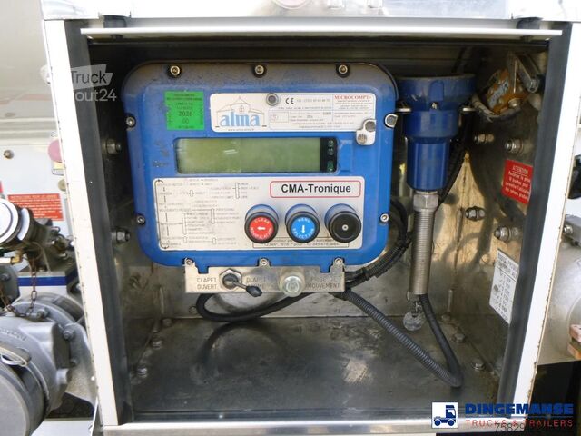 Autocisterna Renault Premium 270.19 4x2 fuel tank 13.7 m3 / 4 comp