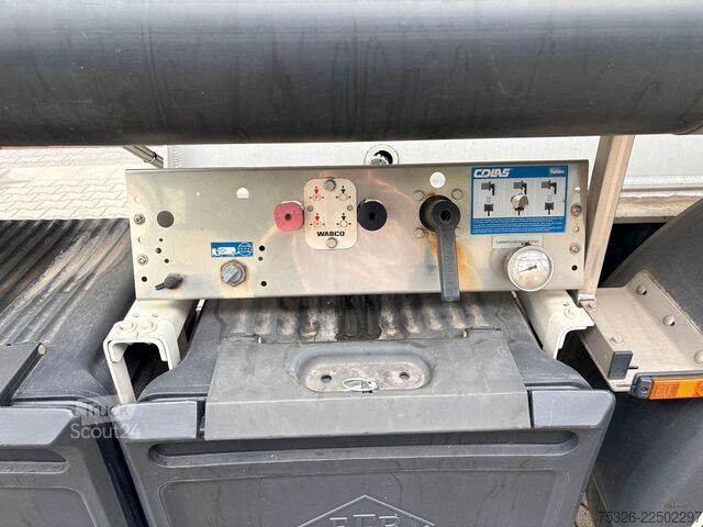 Siloauflieger FELDBINDER EUT 60.3-4/4 LIFT LENK