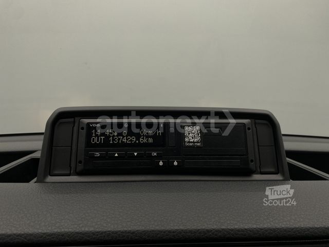 High top van VOLKSWAGEN Crafter 35 Aut.*Maxi-Superhochdach* AHK 3,0t+KAM