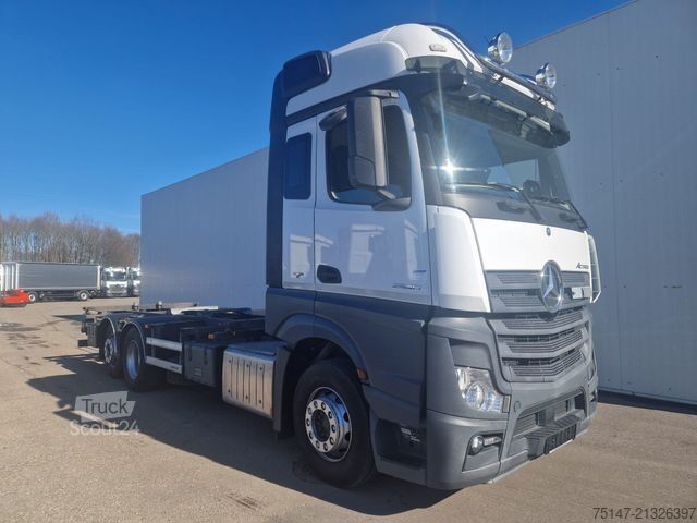 Swap body truck MERCEDES-BENZ 2540 L Actros 6x2 Fahrschule 5-Sitzer Liftachse