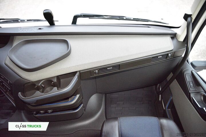 Trattore stradale standard VOLVO FH 460 Globetrotter XL Varios i-Save