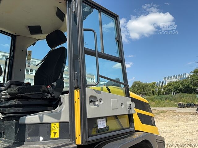 Hjullastare Yanmar V100