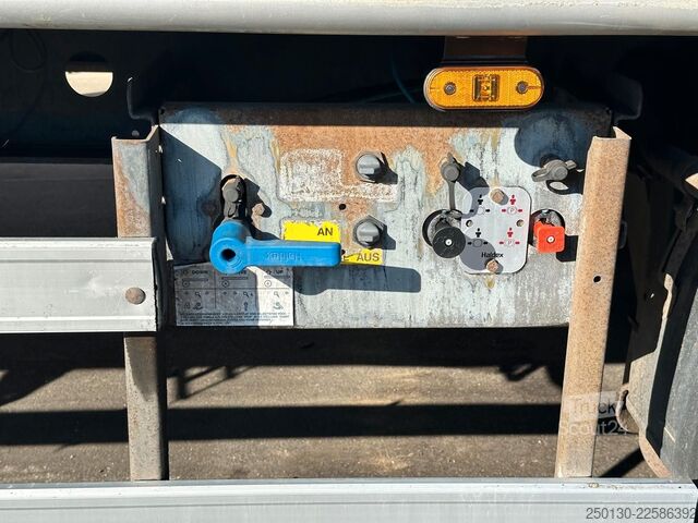 Puspriekabė su judančiomis grindimis H&W HWDKSS38 Schubboden/Rollplane/Liftachse & NLA