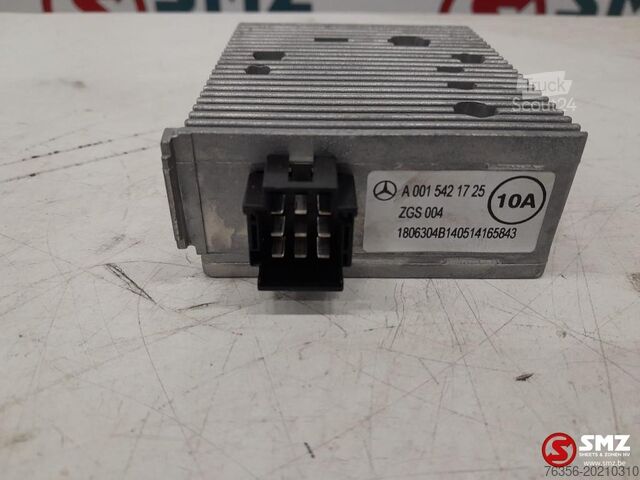 Motor yönetimi Mercedes Occ spanningsregeleenheid Mercedes Actros MP4 A001