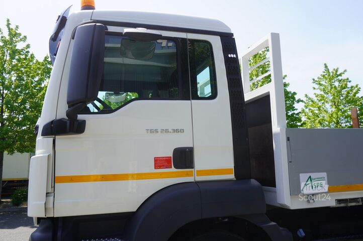 Platformă cu macara MAN TGS 26.360 Flatbed / Fassi F175 7.7 T /