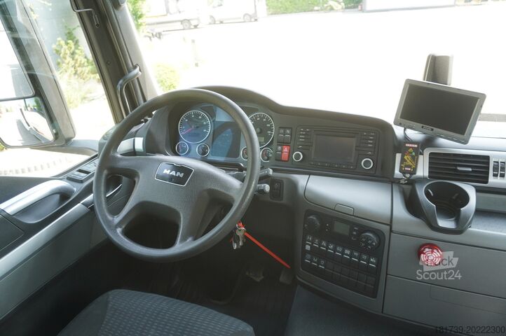 Platformă cu macara MAN TGS 26.360 Flatbed / Fassi F175 7.7 T /