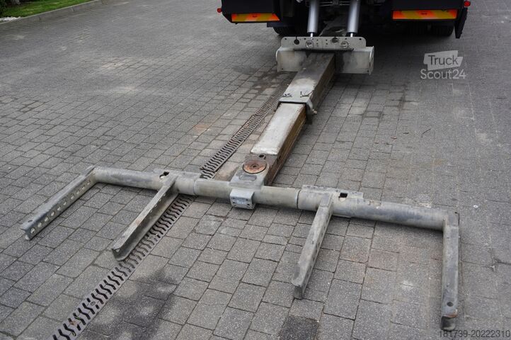Platformă de macara coborâtă Iveco Eurocargo 160-210 / 75,000 km! / OMARS l