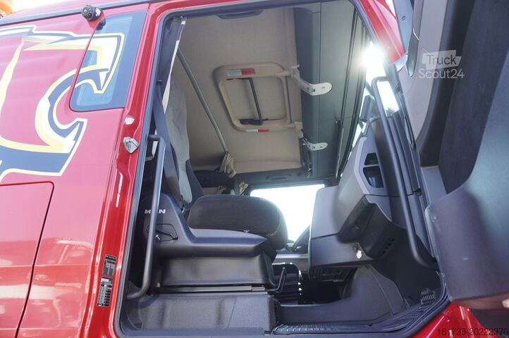 Ciągnik siodłowy MAN TGX 18.510 4x4 tractor unit / 510 HP / S