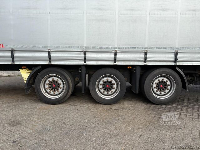 Skjutbara presenningar Kögel SN24 +MEGA TRAILER + 3X SAF AXLE + SCHUIFDAK + ...