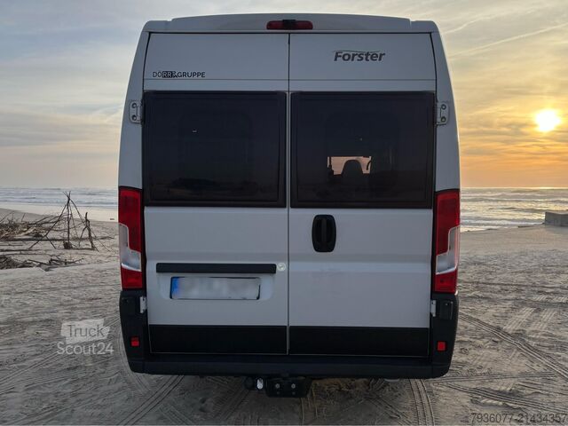 Camper van Forster FV 636 EBL Livin'Up