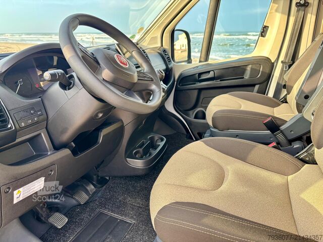 Camper van Forster FV 636 EBL Livin'Up