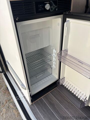 Camper van Forster FV 636 EBL Livin'Up