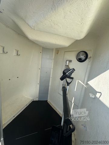 Remorque de transport de chevaux BÖCKMANN Big Champion 2 Pferdeanhänger 2,4tALU DS-Klappe