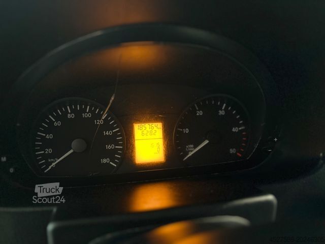 Umpikorja-auto MERCEDES-BENZ Sprinter II Kasten 313 CDI*L1/H2*Tempomat*