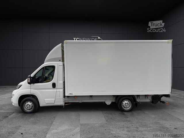 Furgone chiuso PEUGEOT Boxer Koffer Ladebordwand Klima Tempomat*74 Tkm*