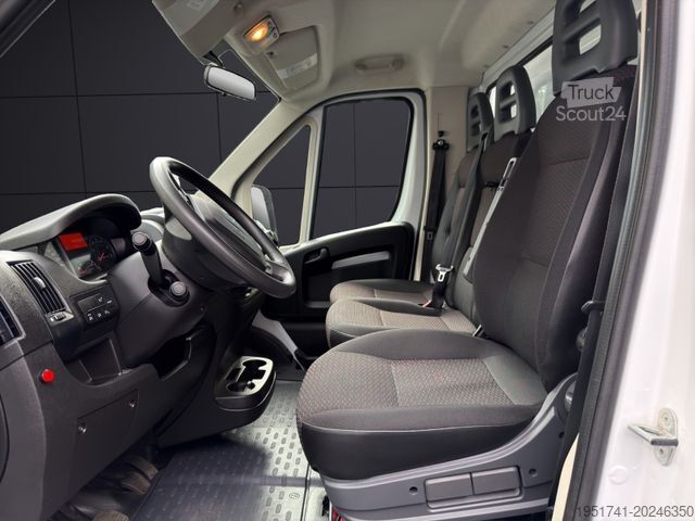 Furgone chiuso PEUGEOT Boxer Koffer Ladebordwand Klima Tempomat*74 Tkm*