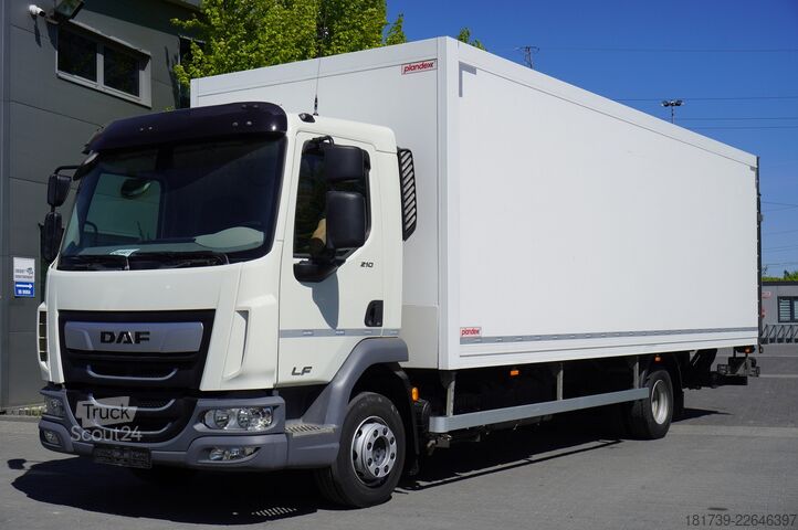 Contenedor DAF LF 12.210 18-pallet container with tail