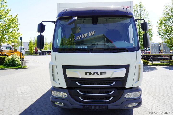 Contenedor DAF LF 12.210 18-pallet container with tail