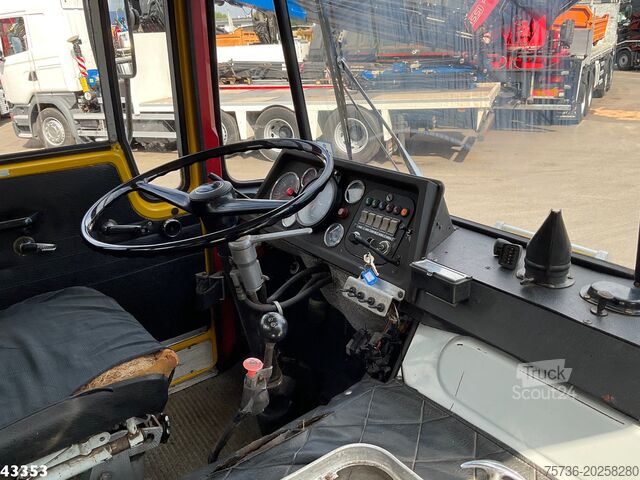Bergingsvoertuig DAF FTS 2600 DKA 310 Manuel Full Steel Bergingsvoer...