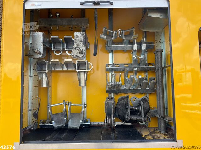 Bergingsvoertuig Mercedes-Benz Actros 4148 K 8x4 Falkom Abschlepp met WSK Just...