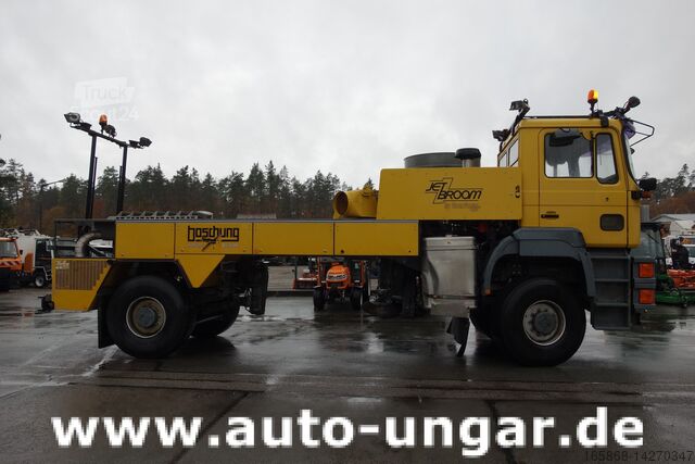 Servizio di movimento stradale MAN Boschung Boschung BJB 8000 Speed Broom 4x4 Offroad Trial Flughafen