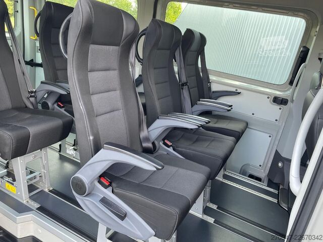 Minibús MAN TGE 3.180 Kombi L3H2 AHK LED NAV SITZH LENKRADHZ