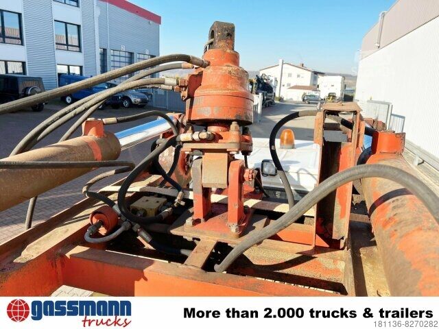 Tovorna dvigalka na tovornjaku Steinweg Palettenzange