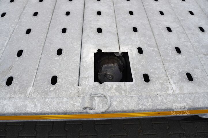 Kamion za prevoz vozila sa dizalicom Mercedes-Benz Atego 818 / New Galvanized