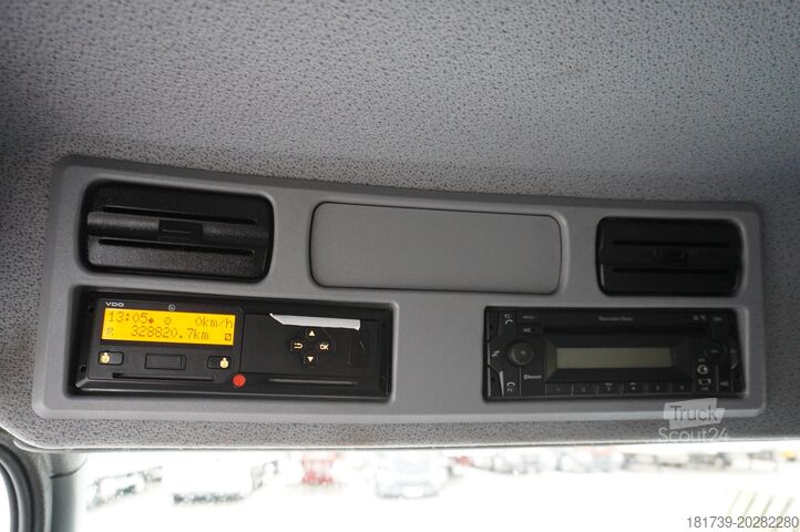 Kamion za prevoz vozila sa dizalicom Mercedes-Benz Atego 818 / New Galvanized