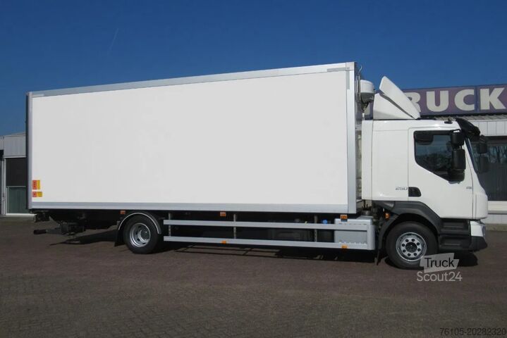 Resväska Volvo FL 250 Bakwagen + 6 deuren + Laadklep 2000 kg
